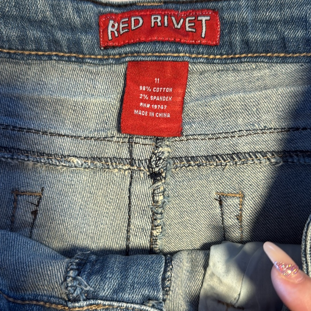 NWT RED RIVET flared jeans - Picture 5 of 5